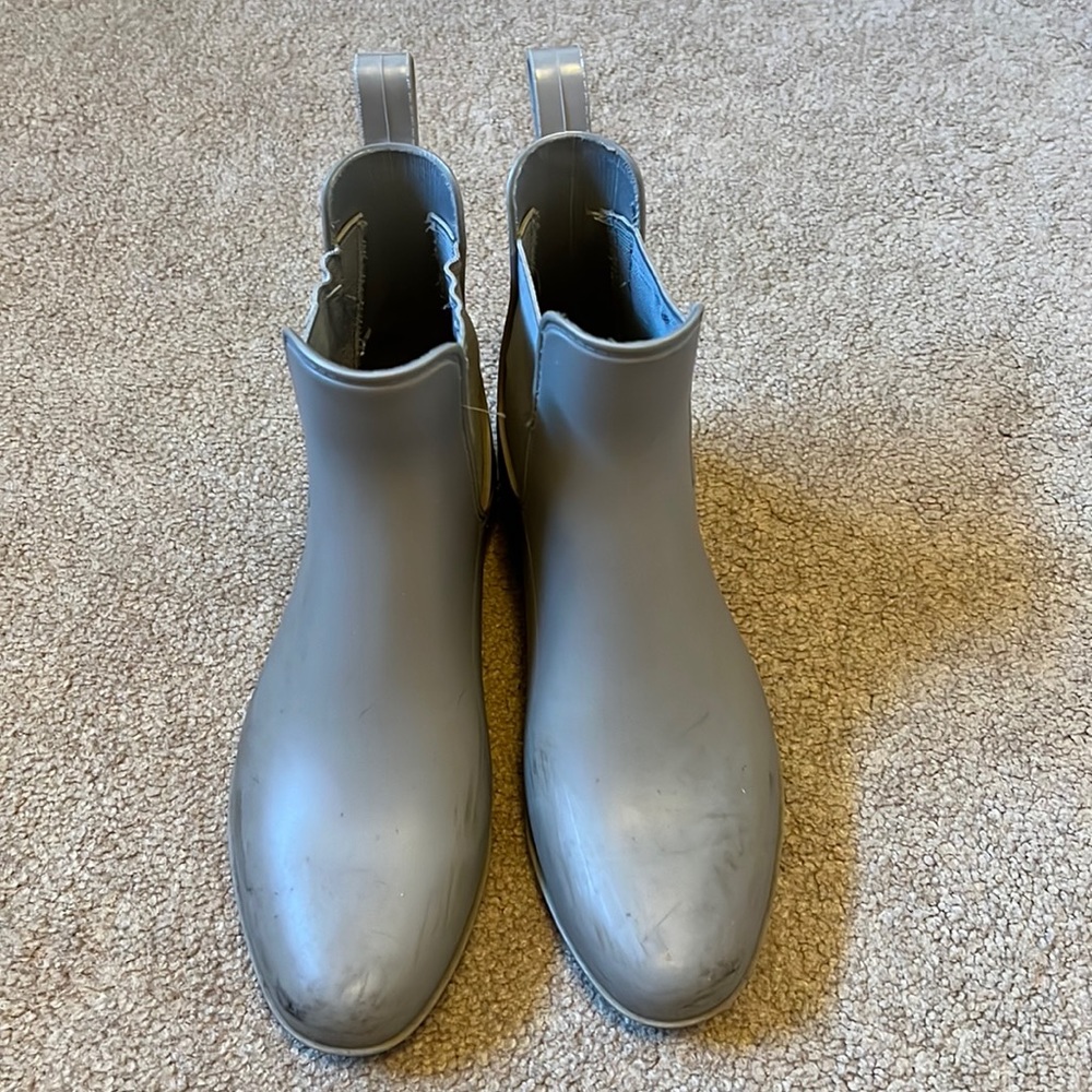 Womens rain boots